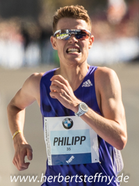 Philipp Pflieger lief bim Einstand hervorragende 2:12:50 Stunden